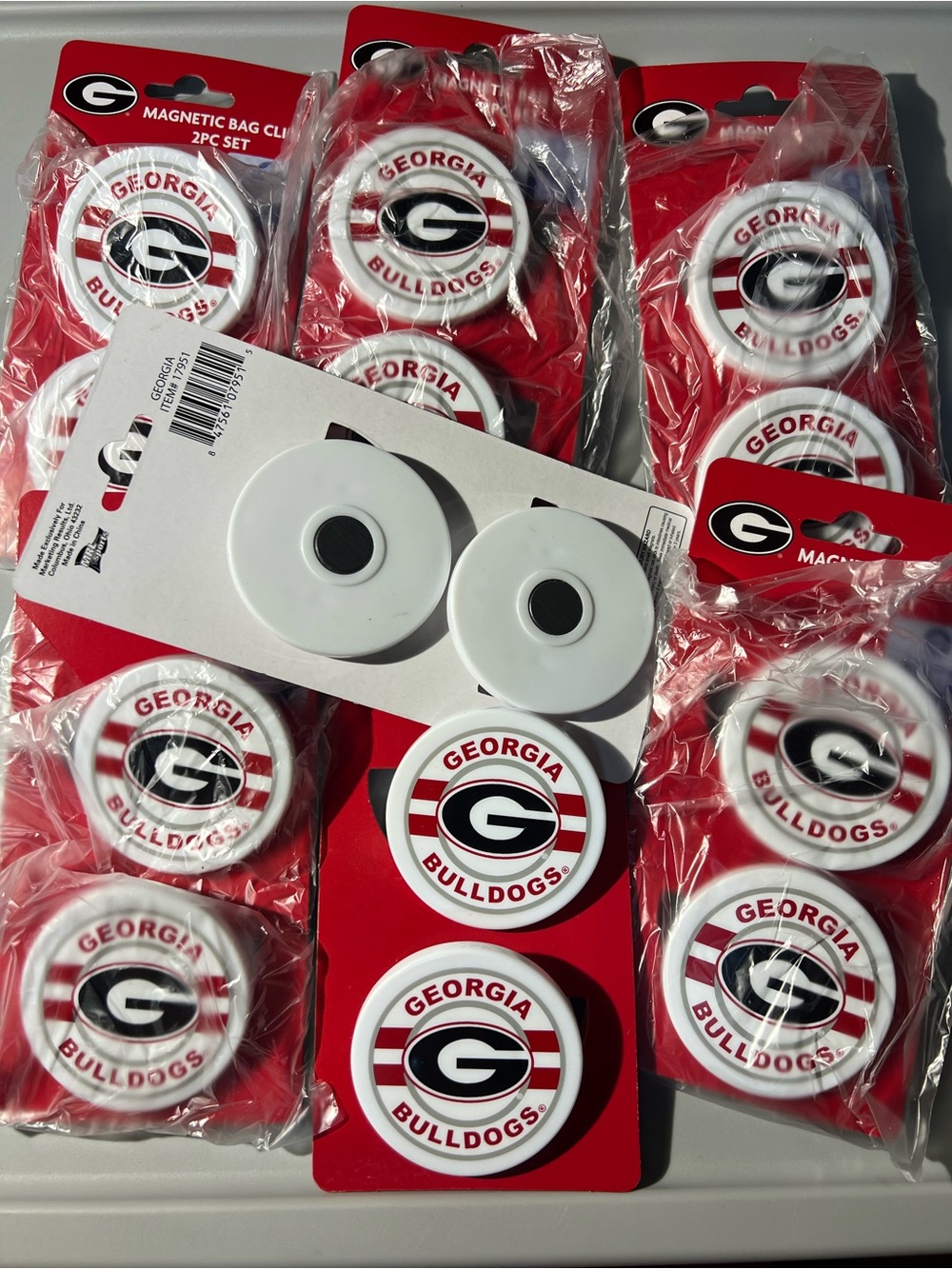 Magnetic Bag Clips - White/Red Team Logo 7 (2-Packs)